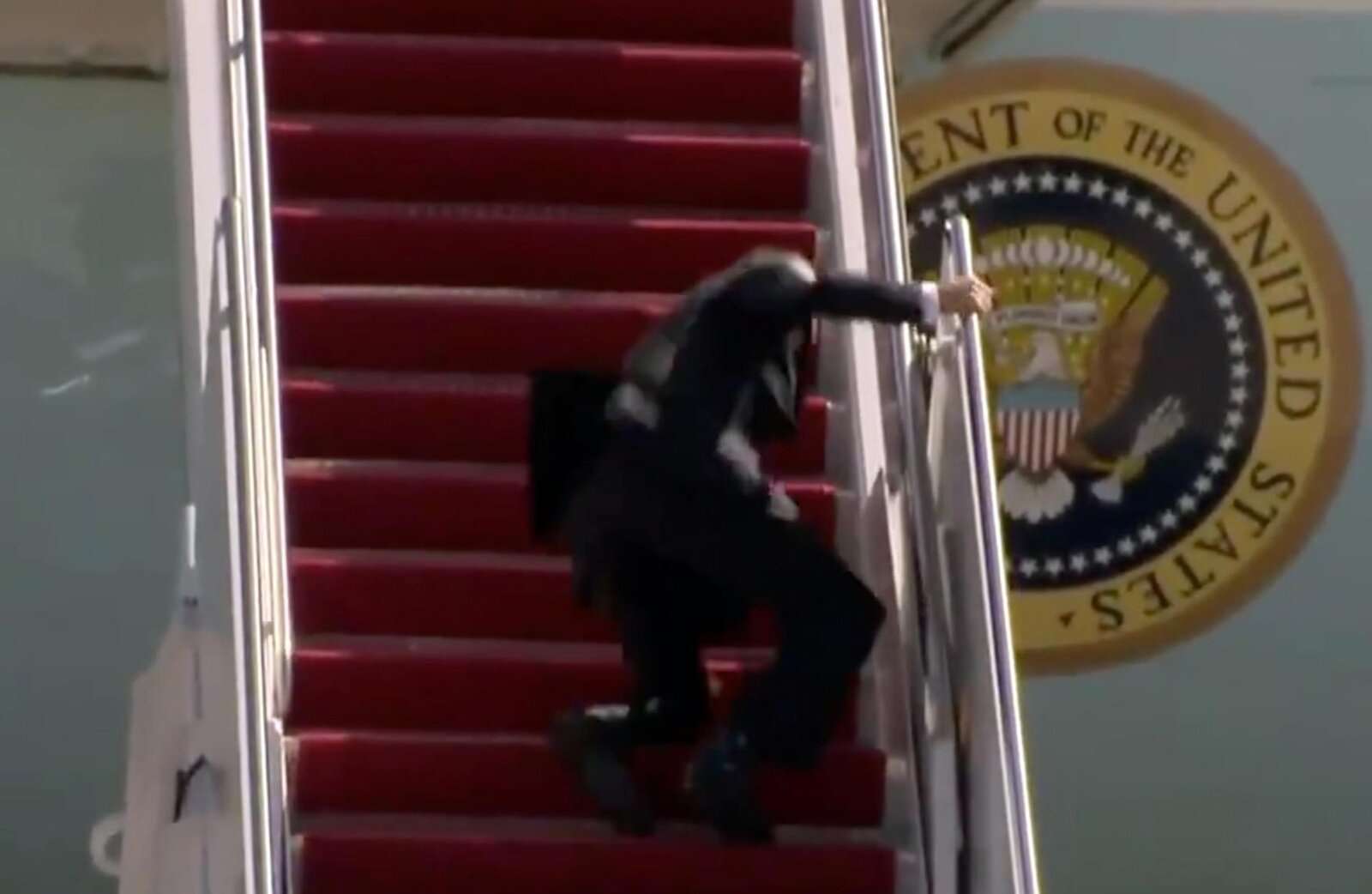 B004EEEF-9CEB-4C1E-9086-F8DE95123BA8.