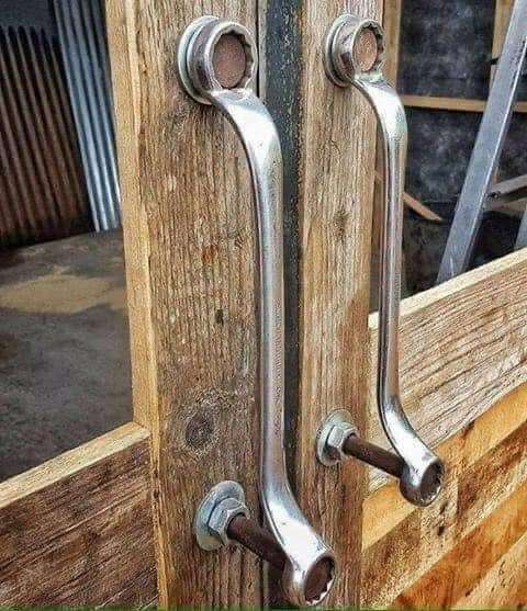BOX WRENCH HANDLES.
