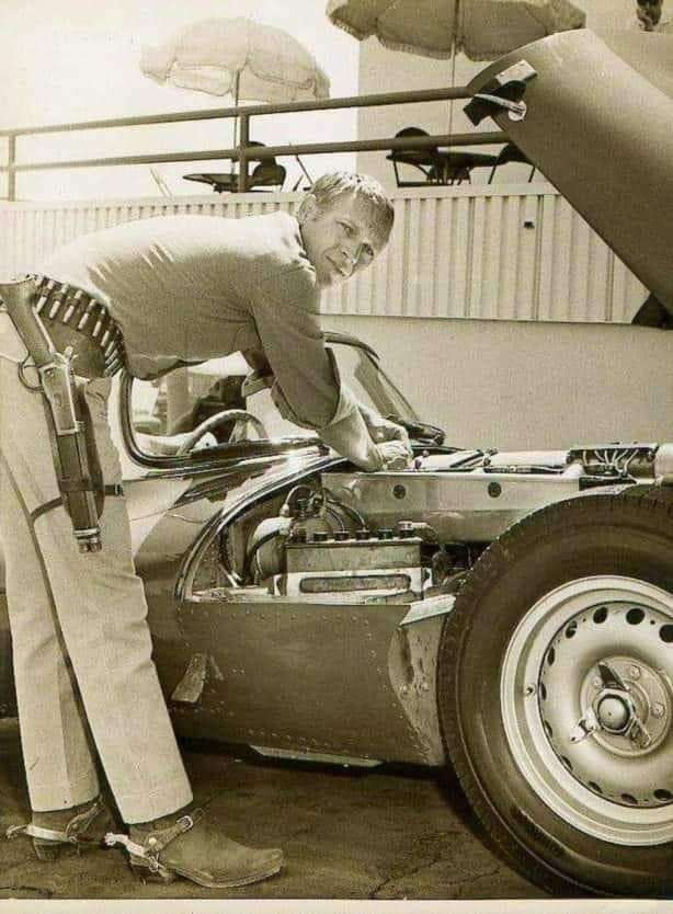 DADB1DF2-6FB5-43F1-B3E0-05932A7A7738.