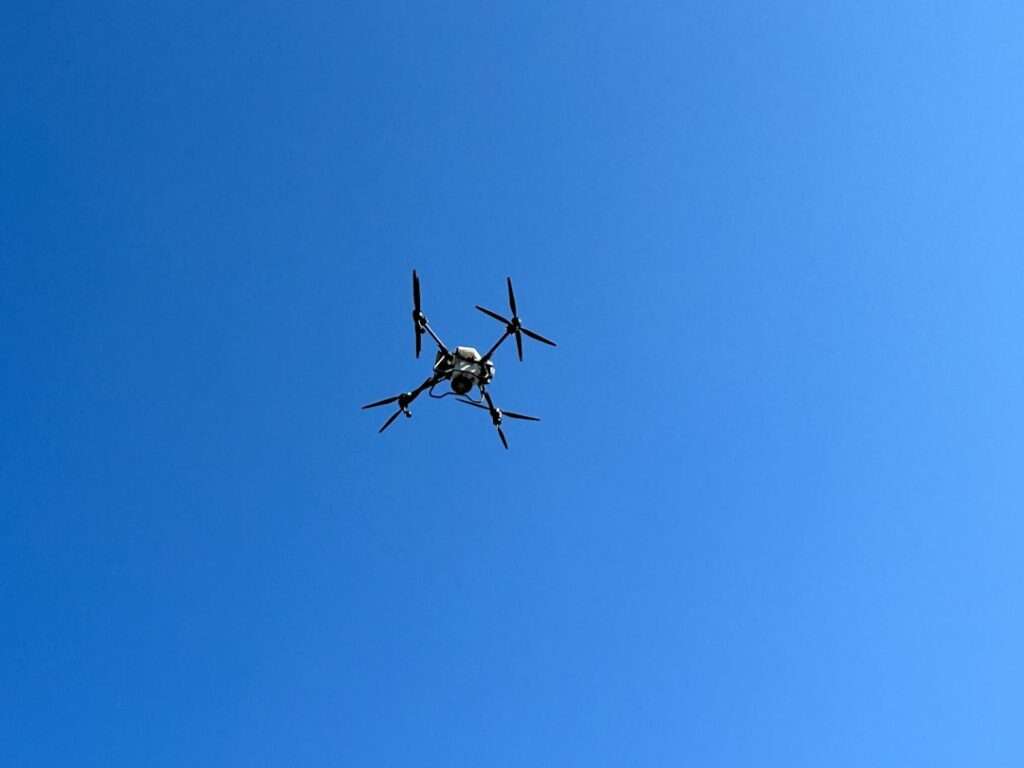 Dronepic002.