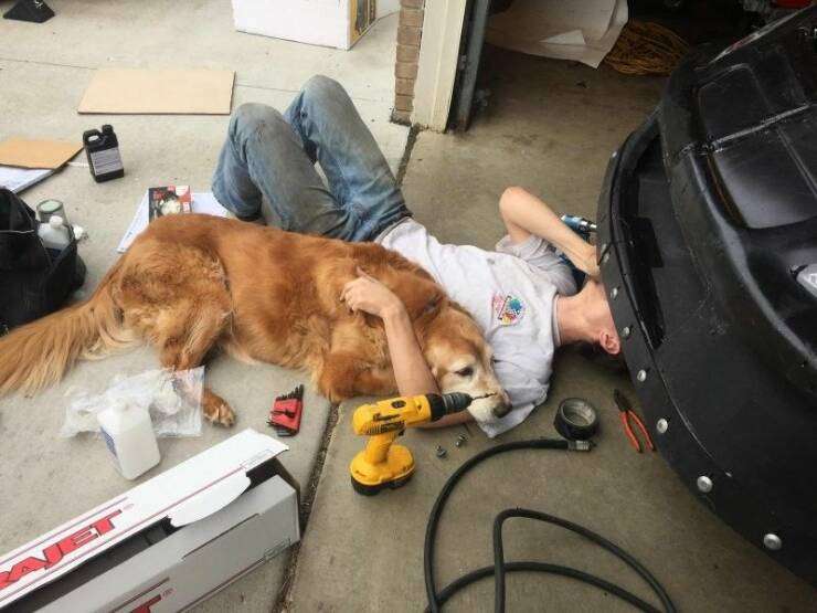 helper can't hold a flashlight.