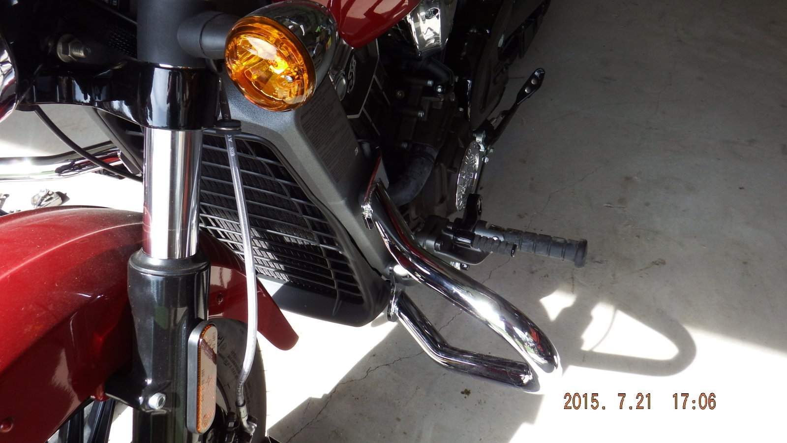 Indian Scout 2015 Left Side Road Bars and the Reduced Reach Foot Controls.JPG