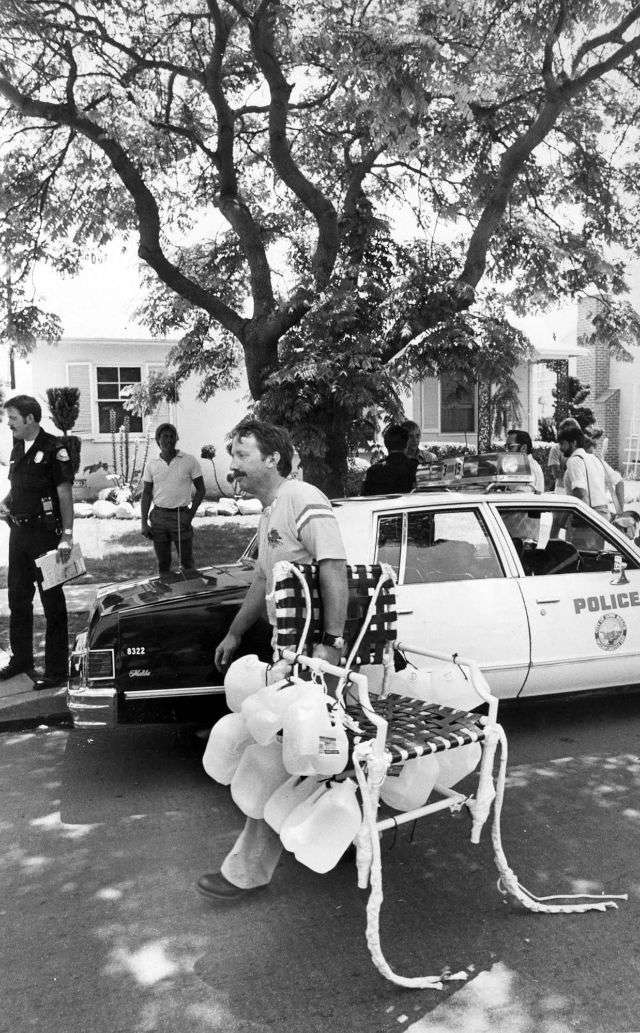 lawnchair-larry-flight-5.