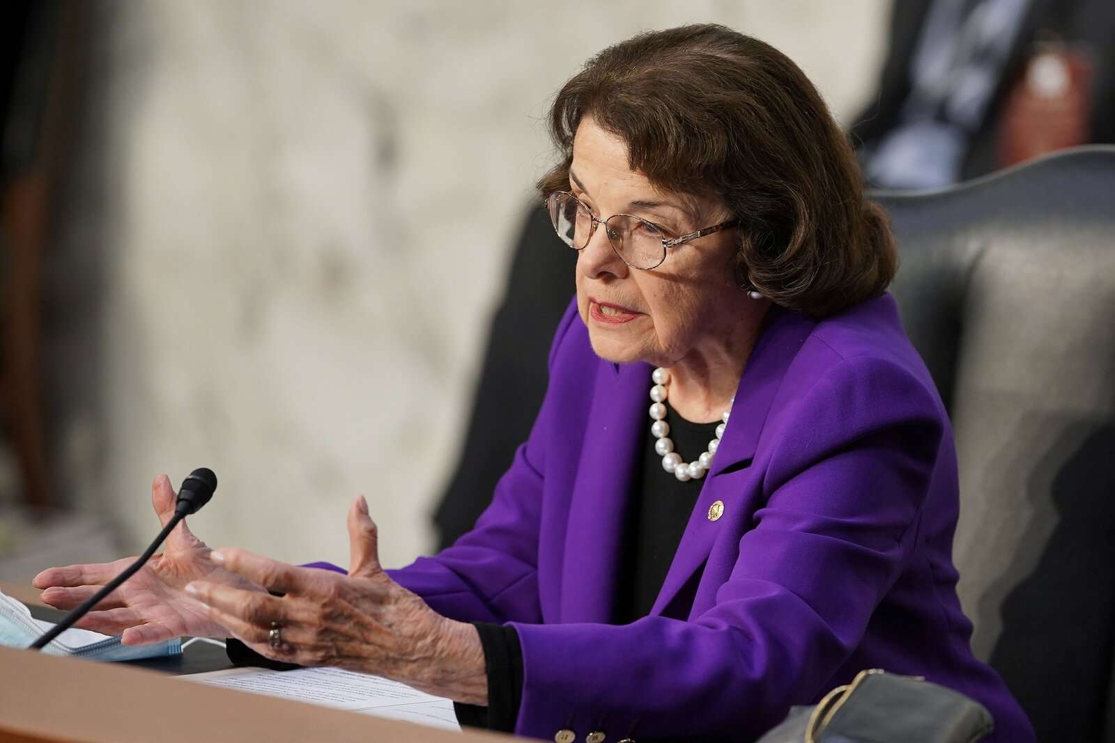 Mayer-DianneFeinstein.