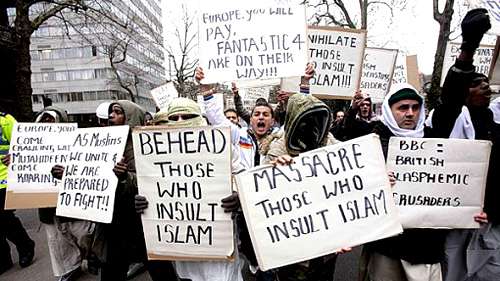 muslim-protesting.