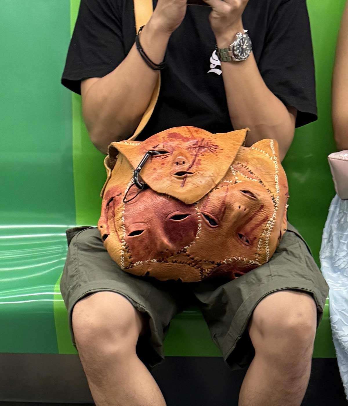 skinned-face-bag.