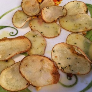 Garlic rosemary chips for garnish