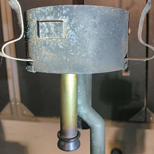 Early no-weld shade holder