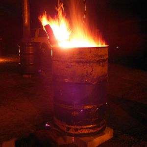 Traditional burn barrel